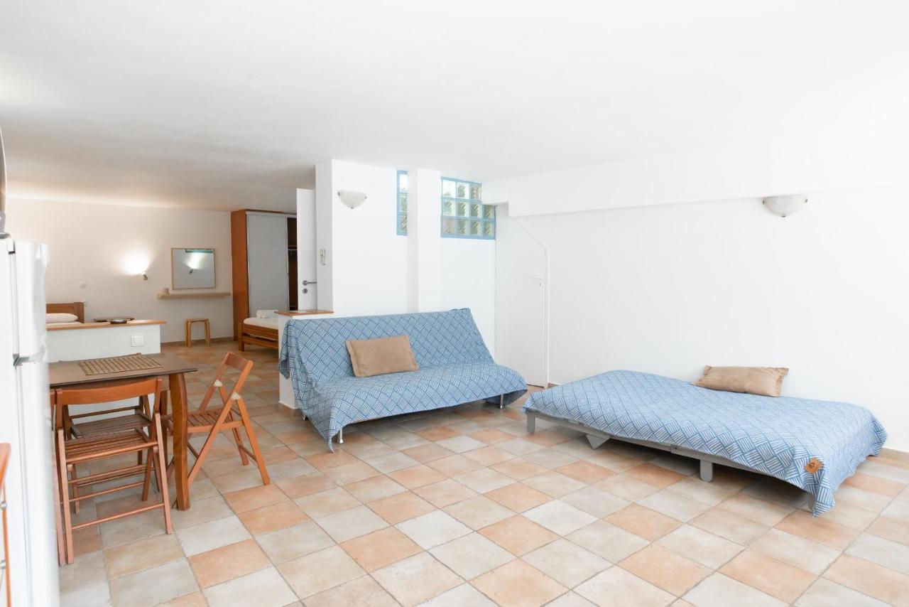 Afroditi Pansion Agios Nikitas Exterior photo