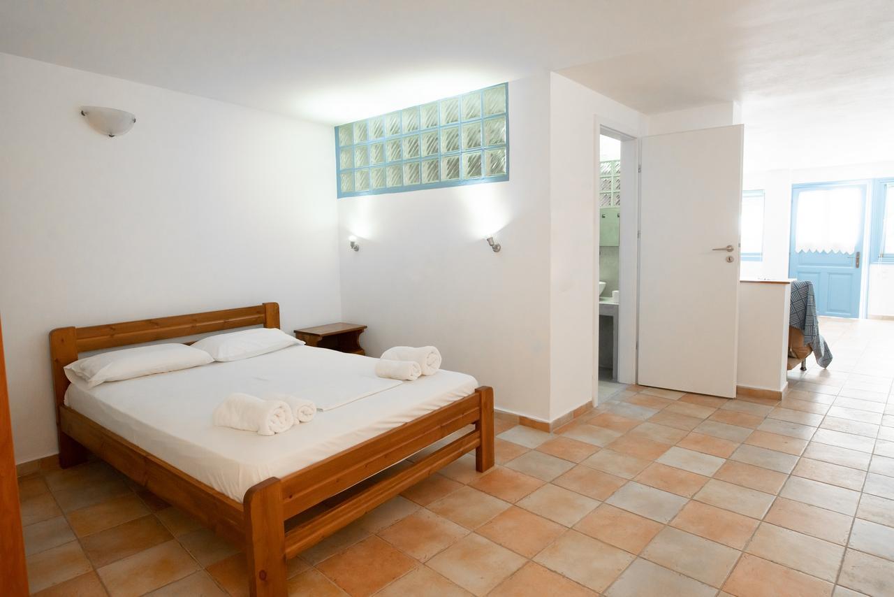 Afroditi Pansion Agios Nikitas Exterior photo