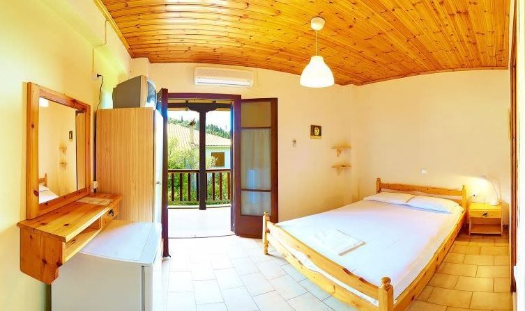 Afroditi Pansion Agios Nikitas Exterior photo