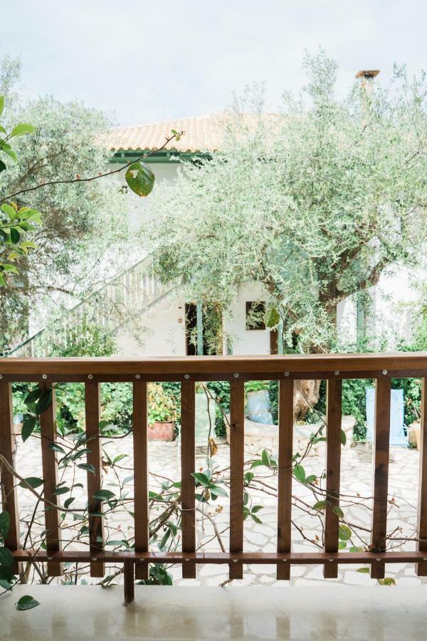 Afroditi Pansion Agios Nikitas Exterior photo