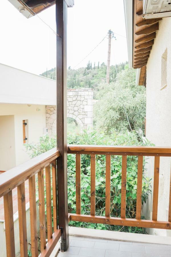 Afroditi Pansion Agios Nikitas Exterior photo