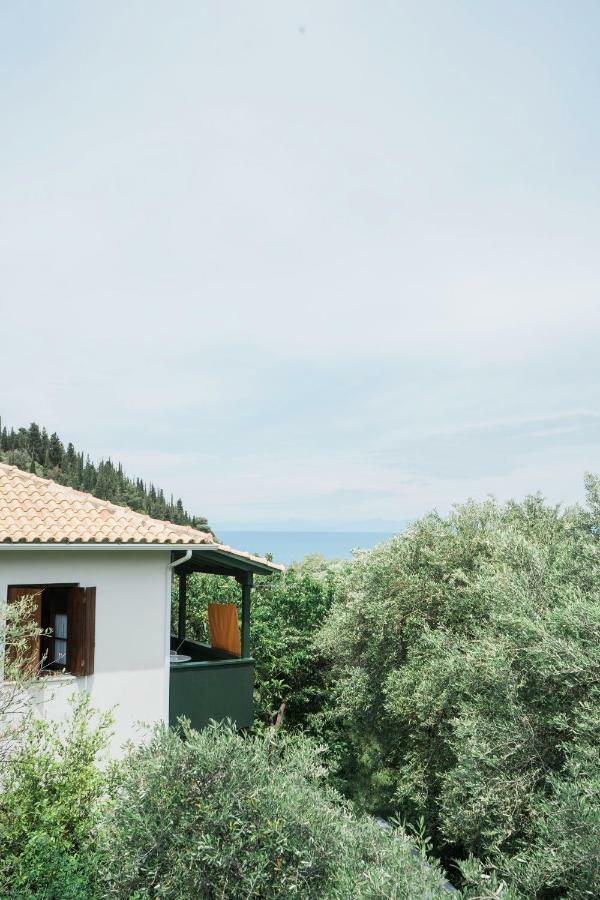 Afroditi Pansion Agios Nikitas Exterior photo